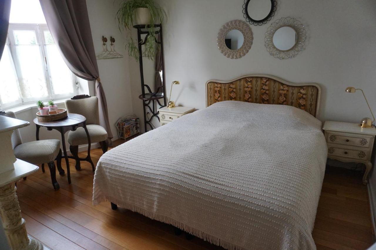 Bed & Breakfast De Bezige Bij *